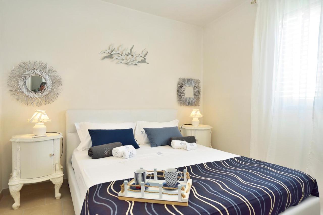Casa Con Accesso Al Mare Apartment Santa Maria Del Focallo Bagian luar foto