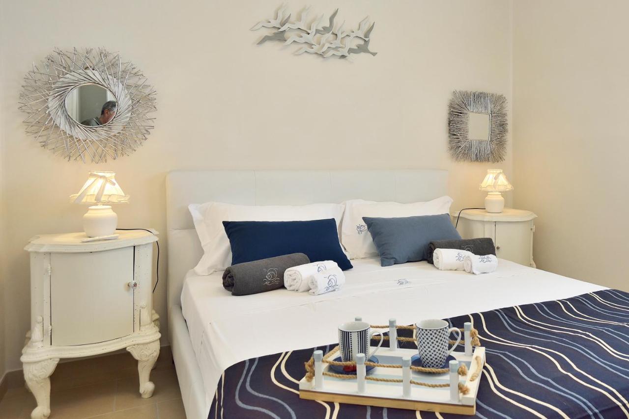 Casa Con Accesso Al Mare Apartment Santa Maria Del Focallo Bagian luar foto